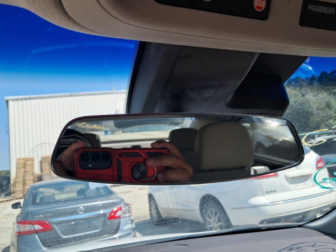 XTS 2016 Glove Box 4793943