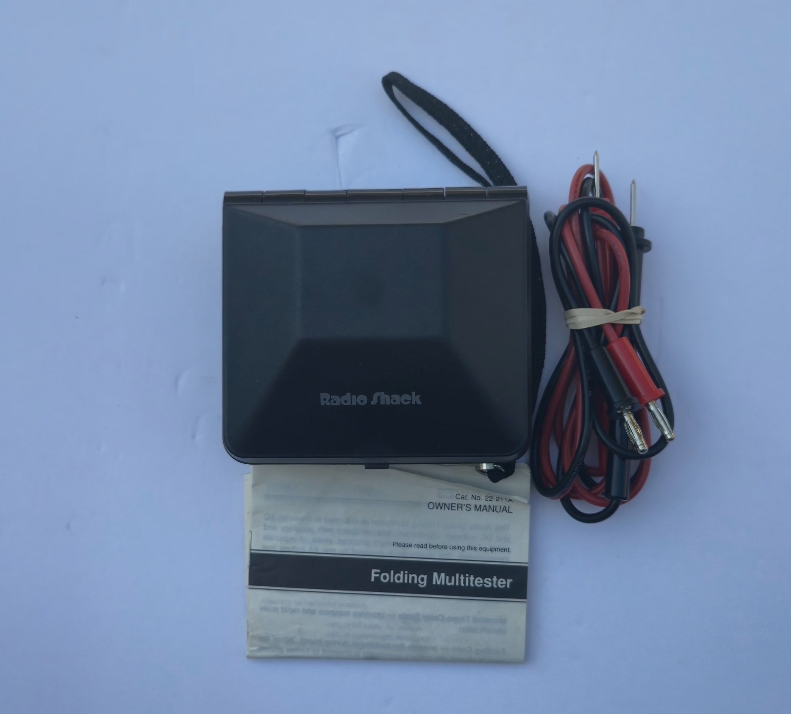 Radio Shack Electrical Volt Ohm Meter Analog Model 22-211A, Pre-owned, Tested