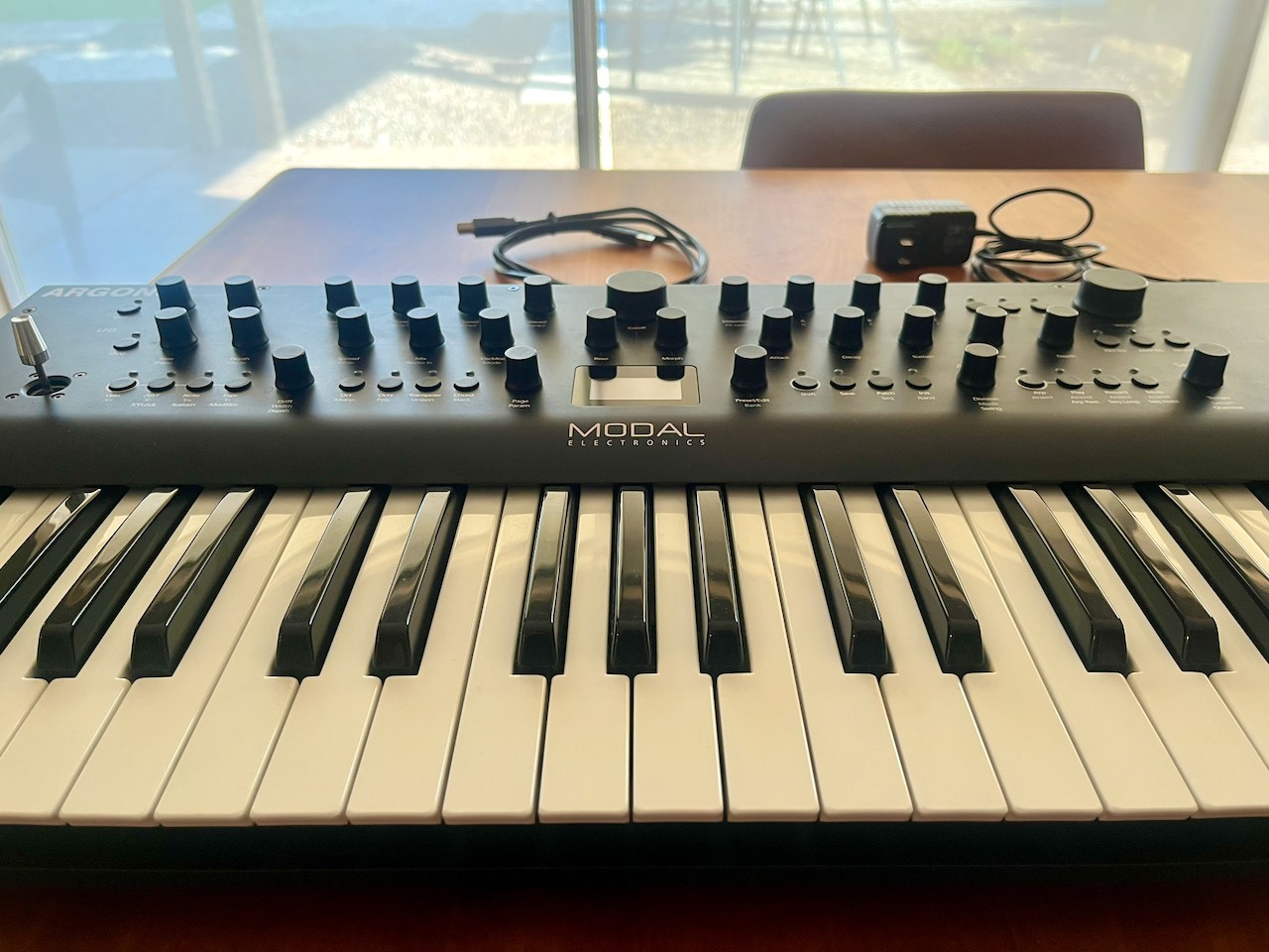 Modal Electronics Argon8X 61-Key 8-Voice Polyphonic Wavetable Synthesizer