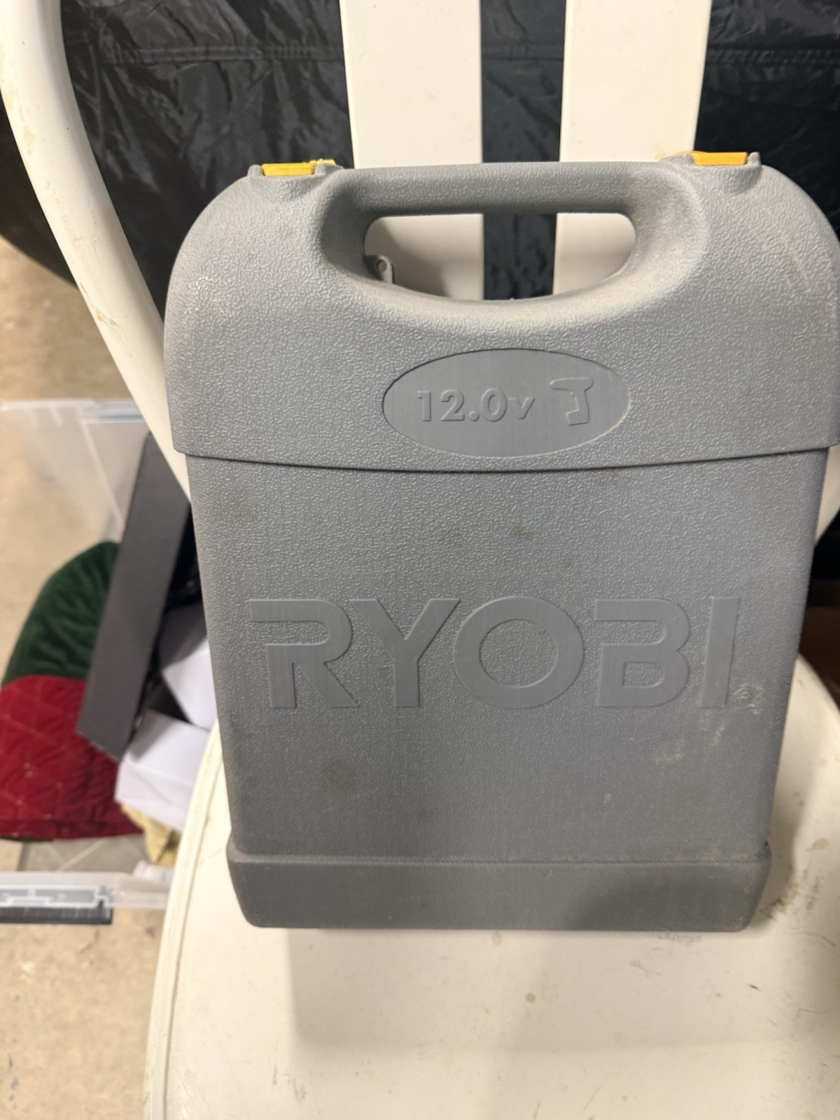 USED Ryobi Drill Driver Kit w/Hard case (TESTED)