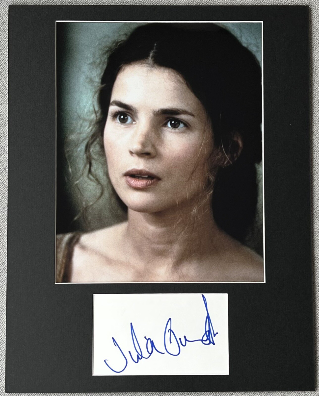 Julia Ormond Signed In Person 11x14 Matted Autograph & Photo - Authentic