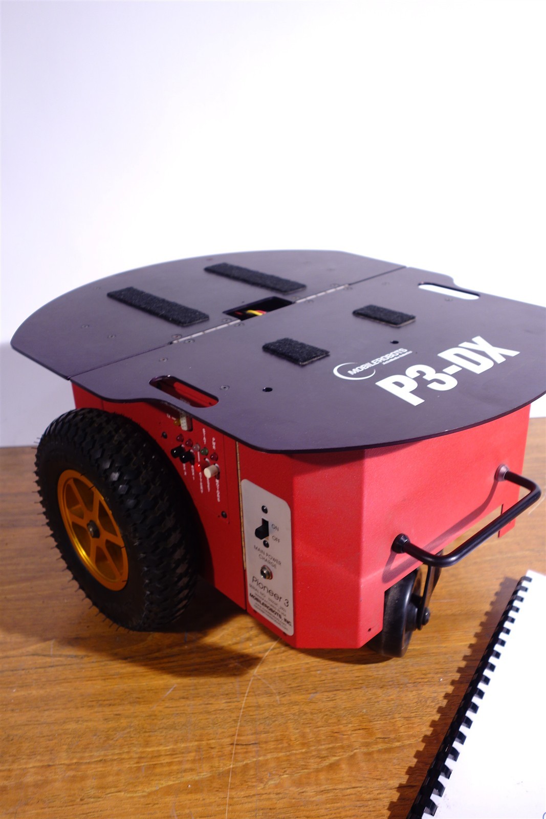 Mobile Robots P3-DX Pioneer 3 Robot