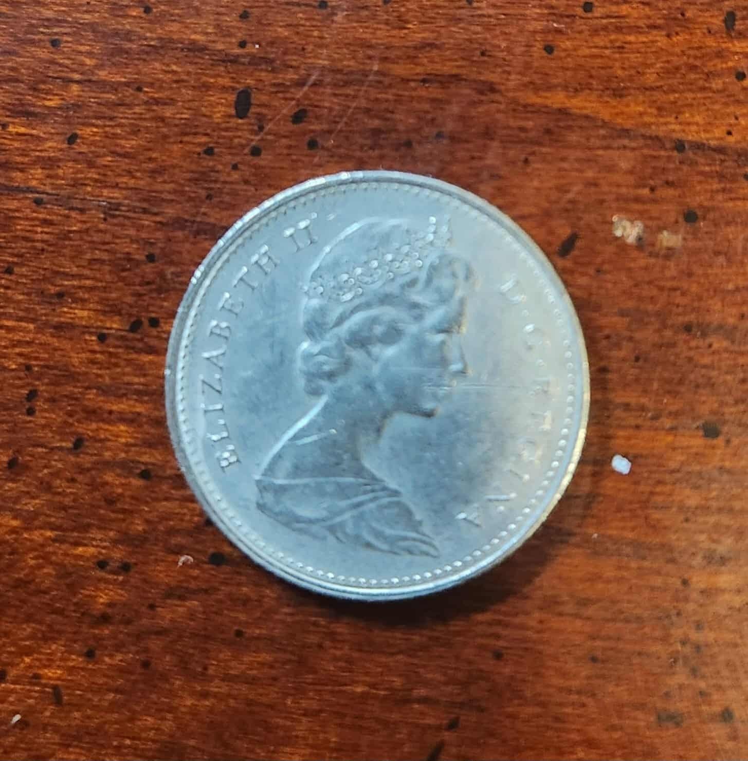 Canada 10 Cents Coin 1973 Queen Elizabeth II