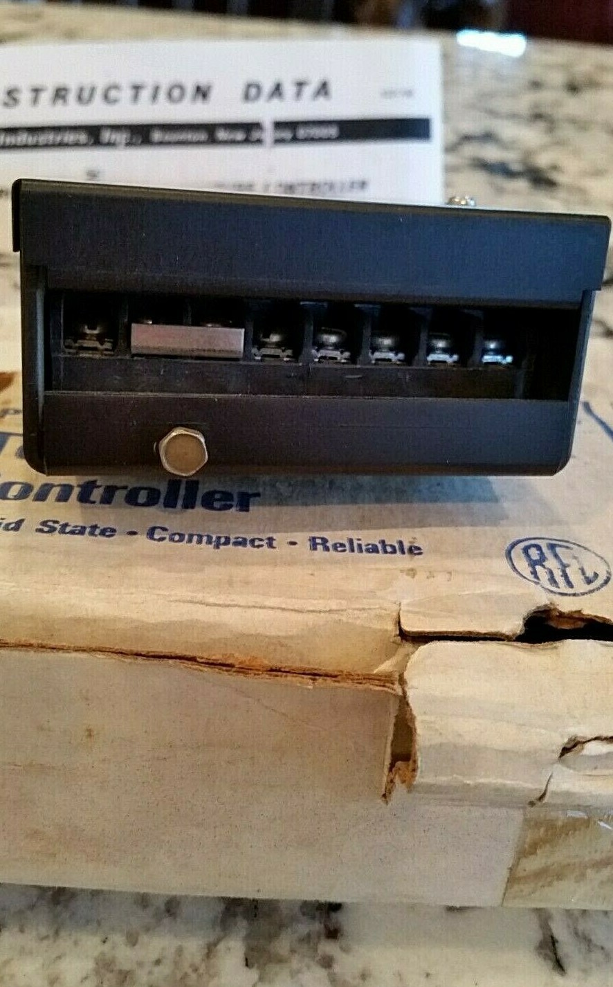 RFL MODEL 76 PROPORTIONAL TEMPERATURE CONTROLLER 15A 50/60 Hz