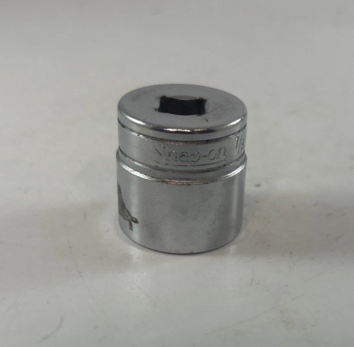 Snap-On F281, 7/8”, 12 Point, 3/8” Drive Shallow Chrome Socket