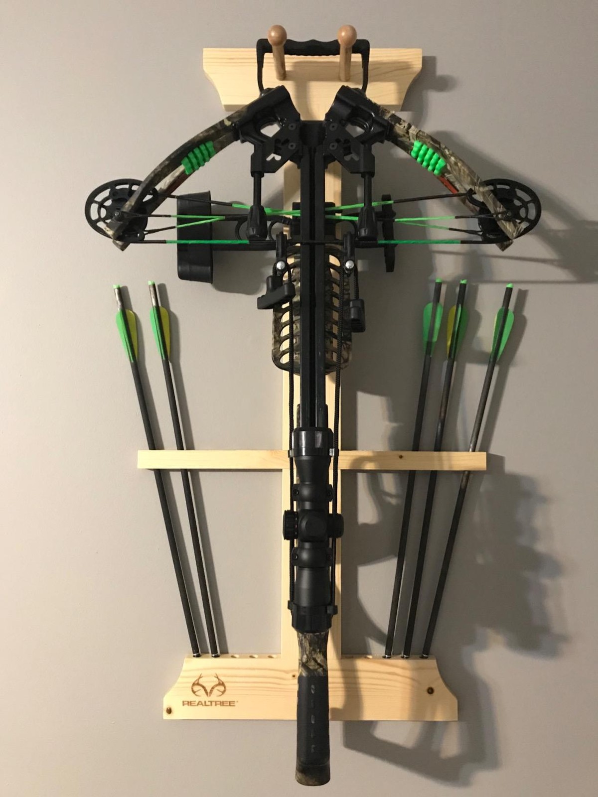 Crossbow Display Case Holder Wood 10 Arrow Bow Hunting Peg Hook Gun Storage Rack