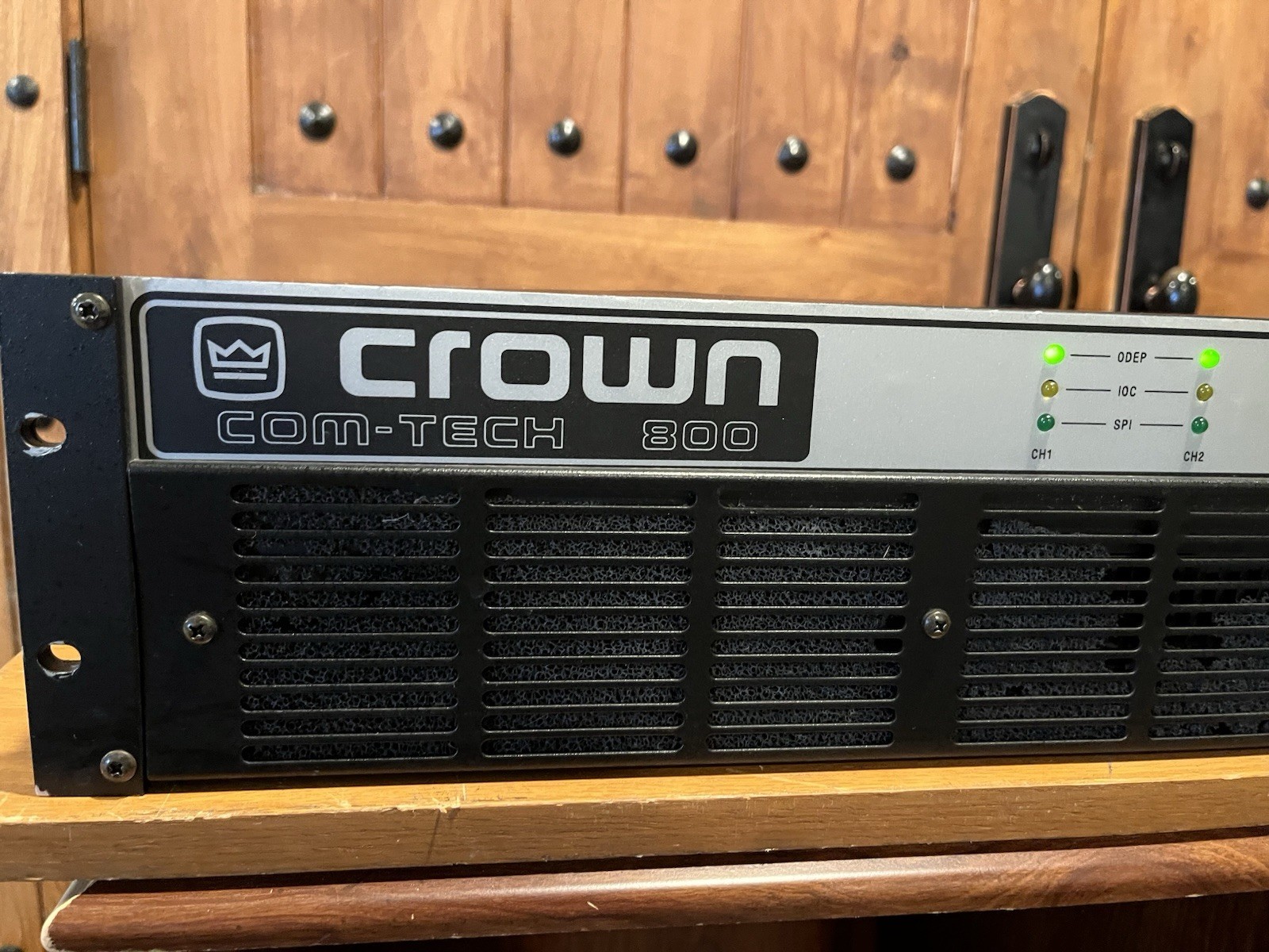 Crown Amp Com Tech 800 - Please Read Description -TESTED AT LENGTH TO FULL POWER