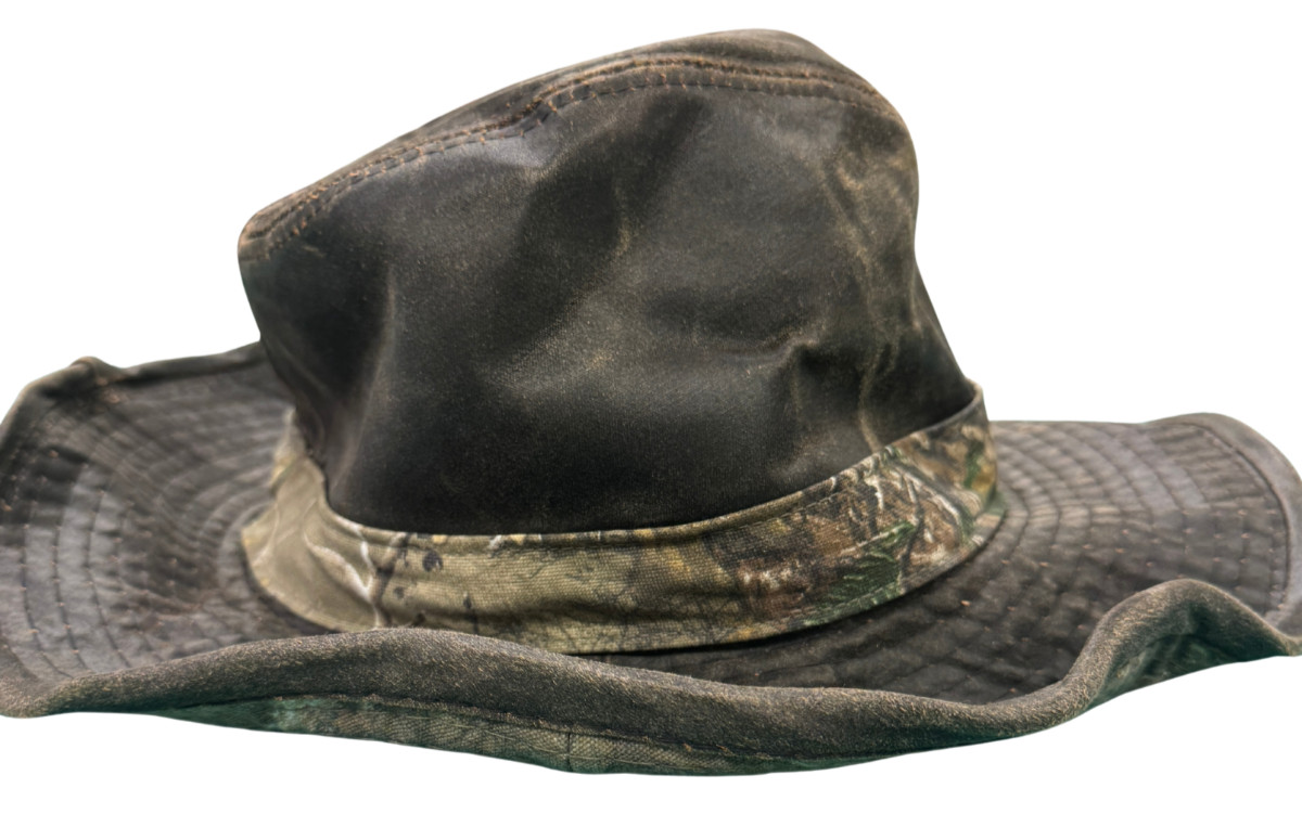 Realtree Hat FlexibleLeather Camo Canvas Sweat Band Sz SMALL / MED Ranch Western
