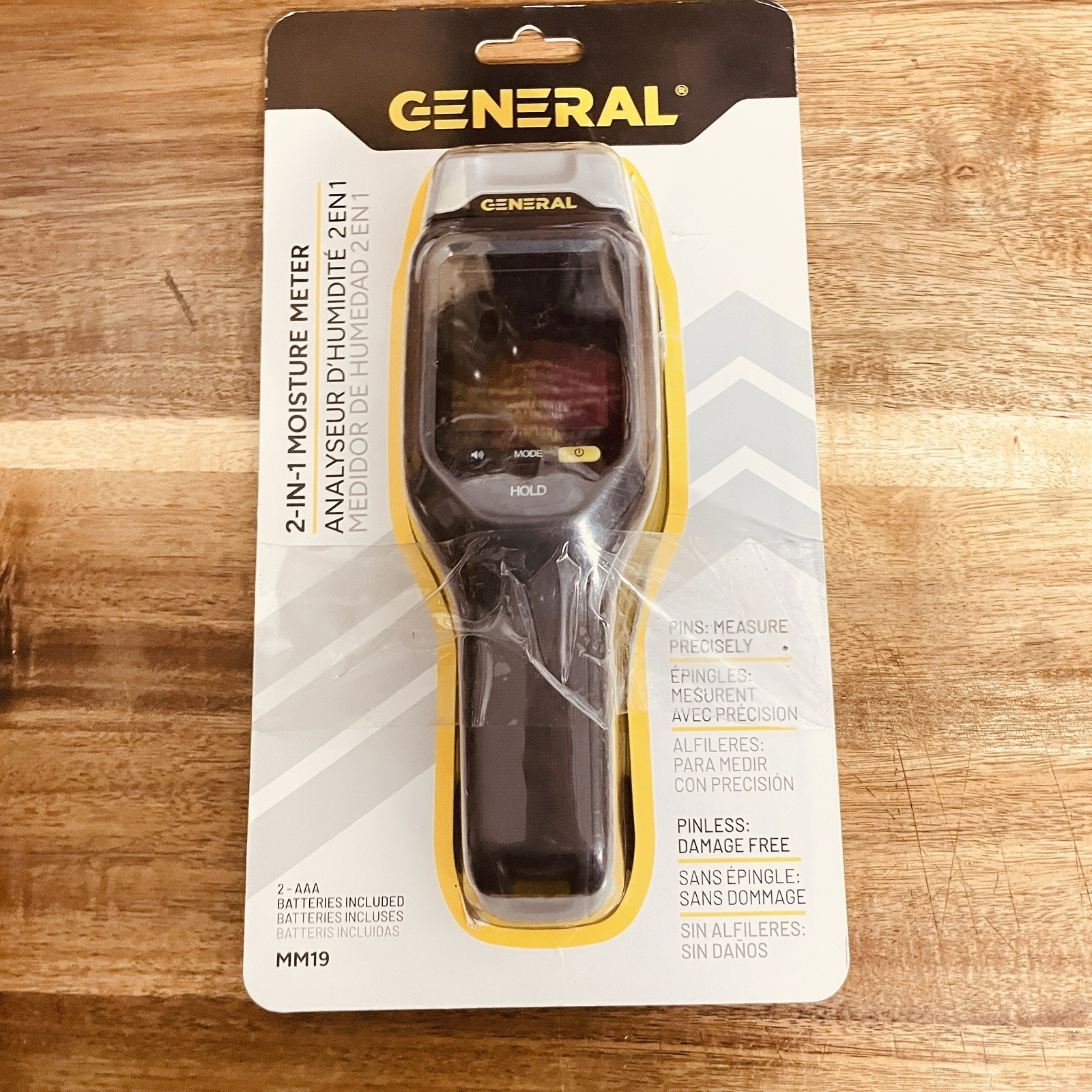 General Tools 2-in-1 Moisture Meter, Backlit, Wood, Drywall, MM19
