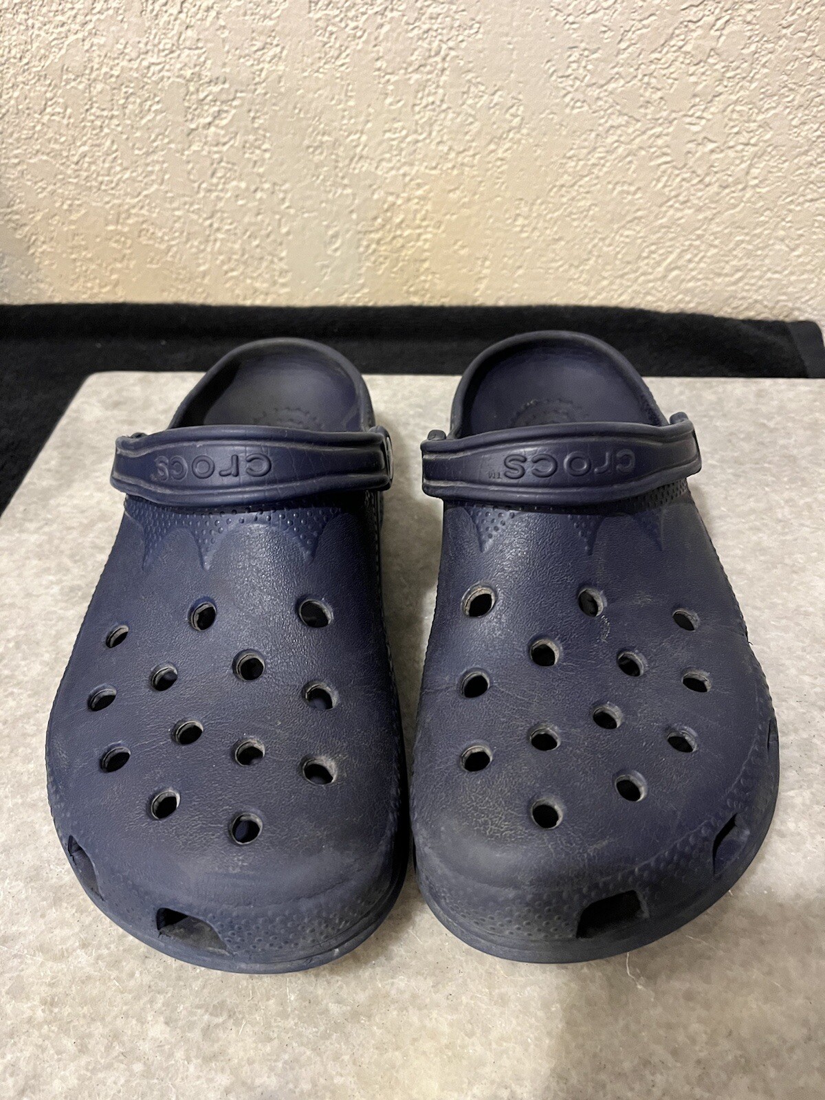 Crocs Men Men’s 4-5 Women’s 6-7