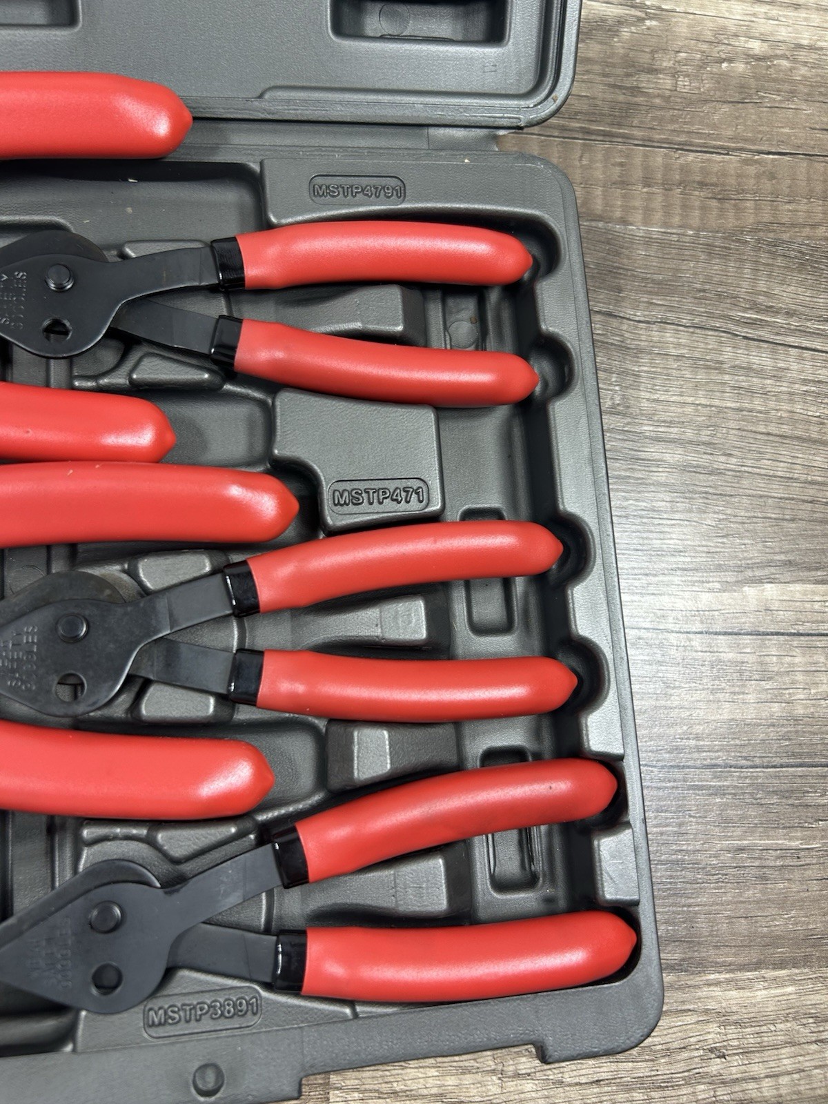 Matco Tools Snap Ring Pliers Set SMSTP6B W/ Hard Case Black/Red