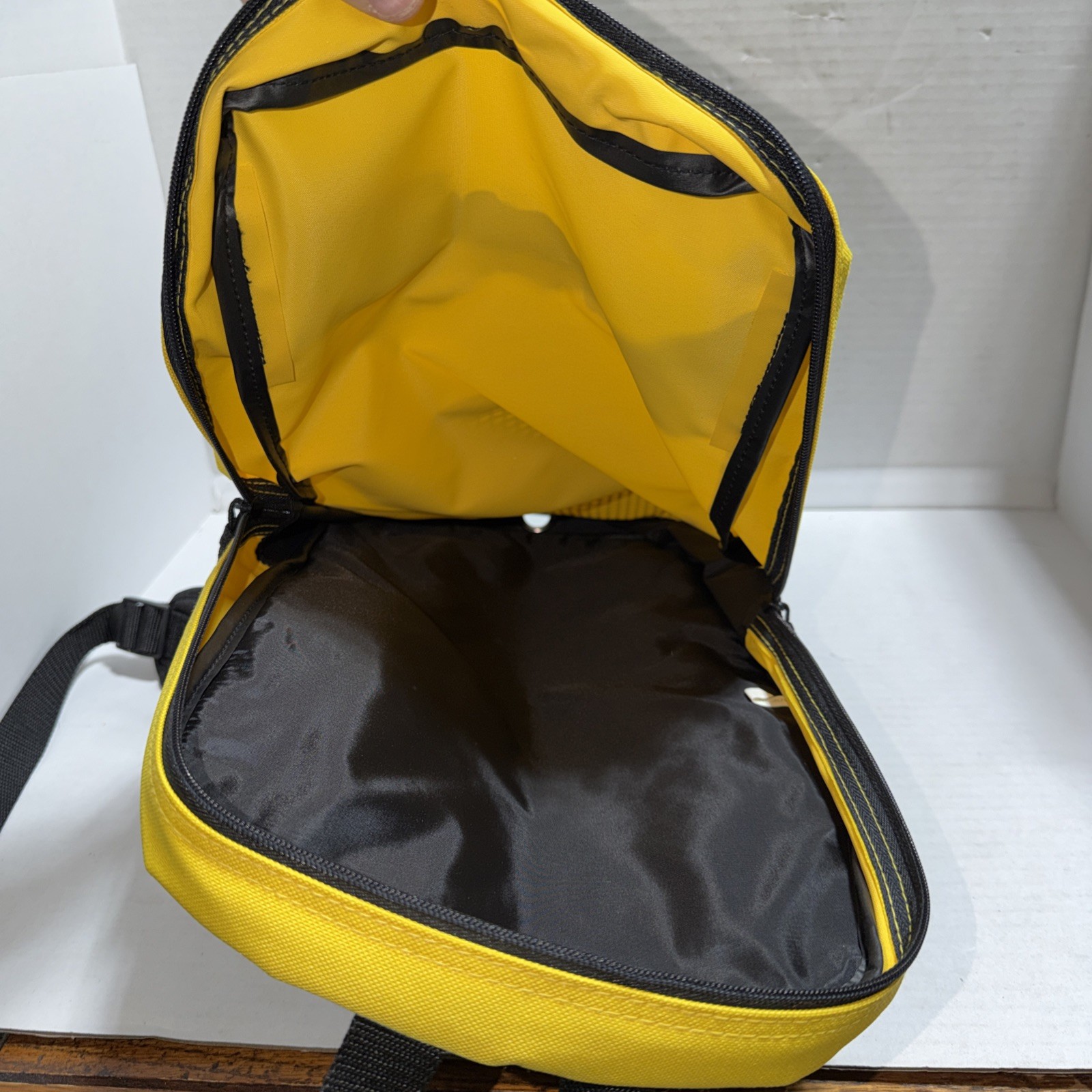 Body Glove backpack