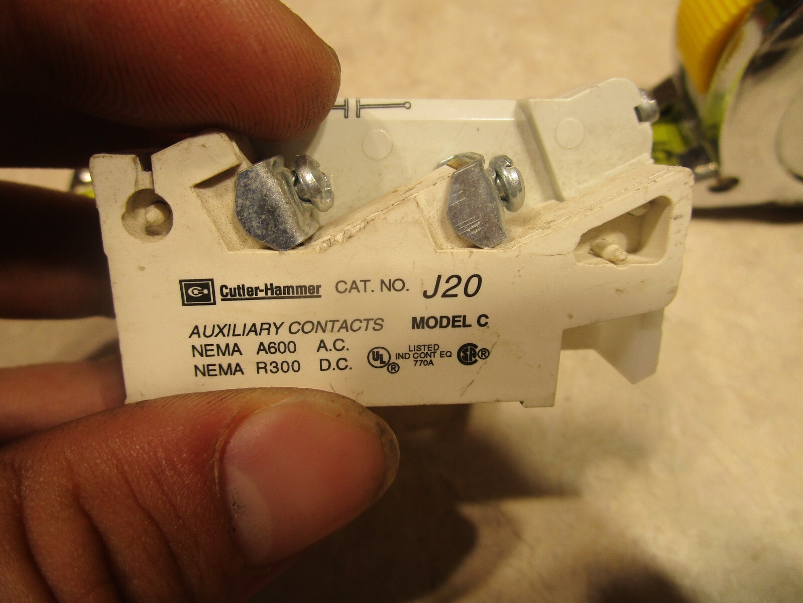 CUTLER HAMMER J02 AUXILIARY CONTACT, S0657