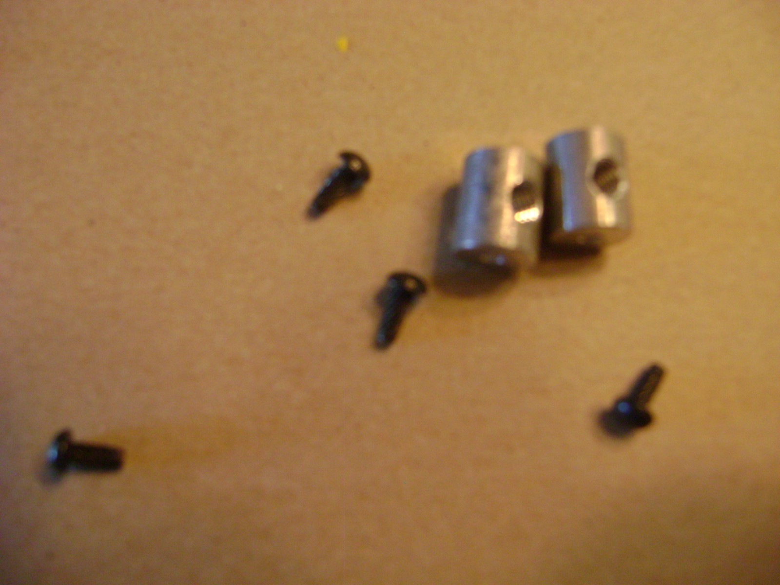 Lionel 2460-19 Elevating Nut & 2460-21 Drive Stud (2)- two sets