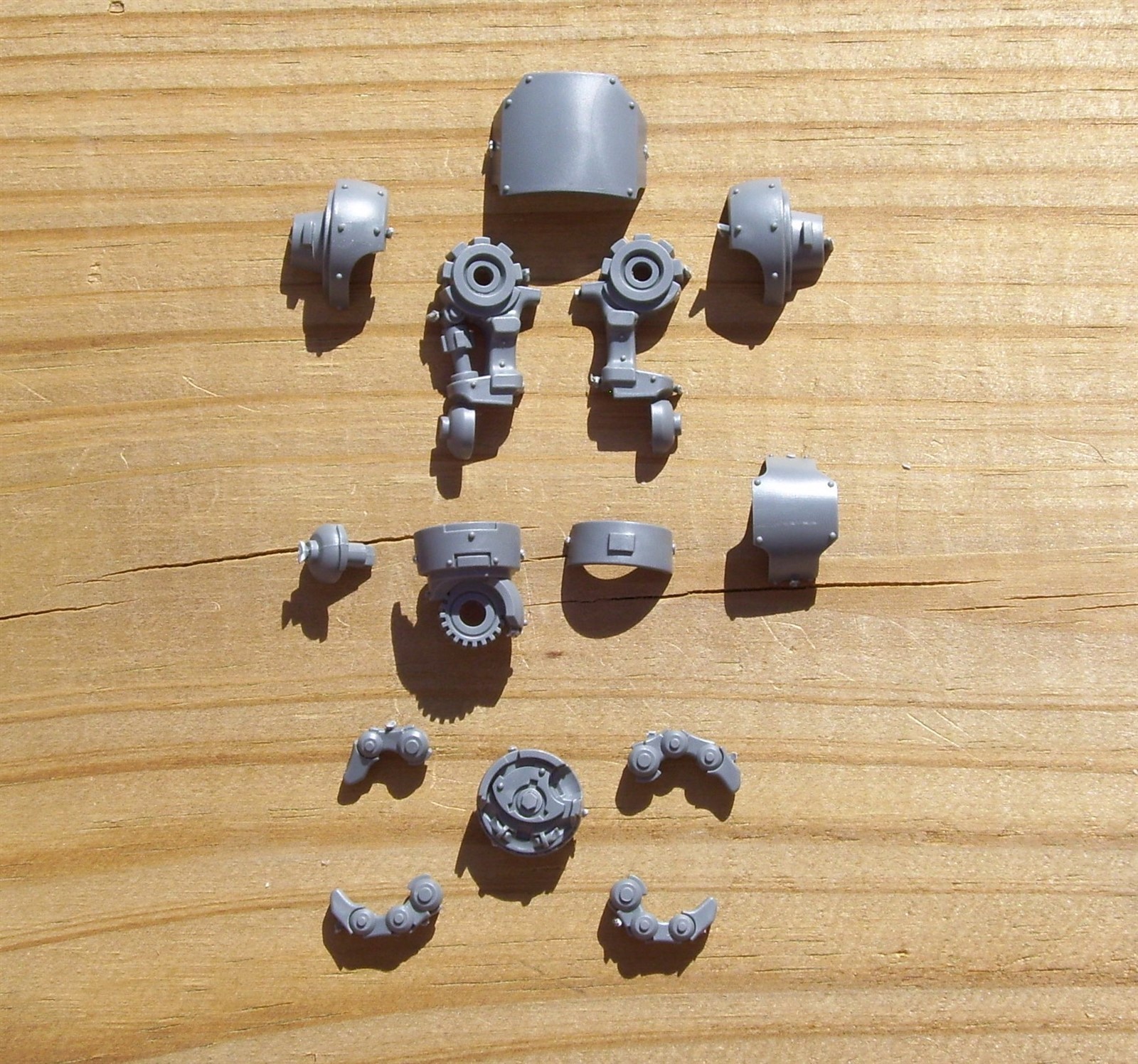40K Space Marines Invictor Tactical Warsuit Left Arm Invictor Fist Bits