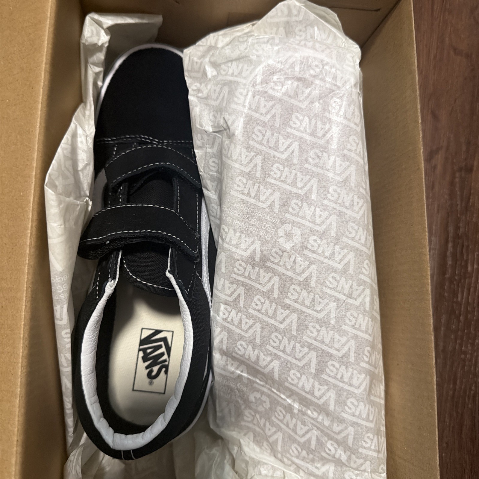 Vans Old Skool V Black/White Suede/Canvas Sz 5.5M