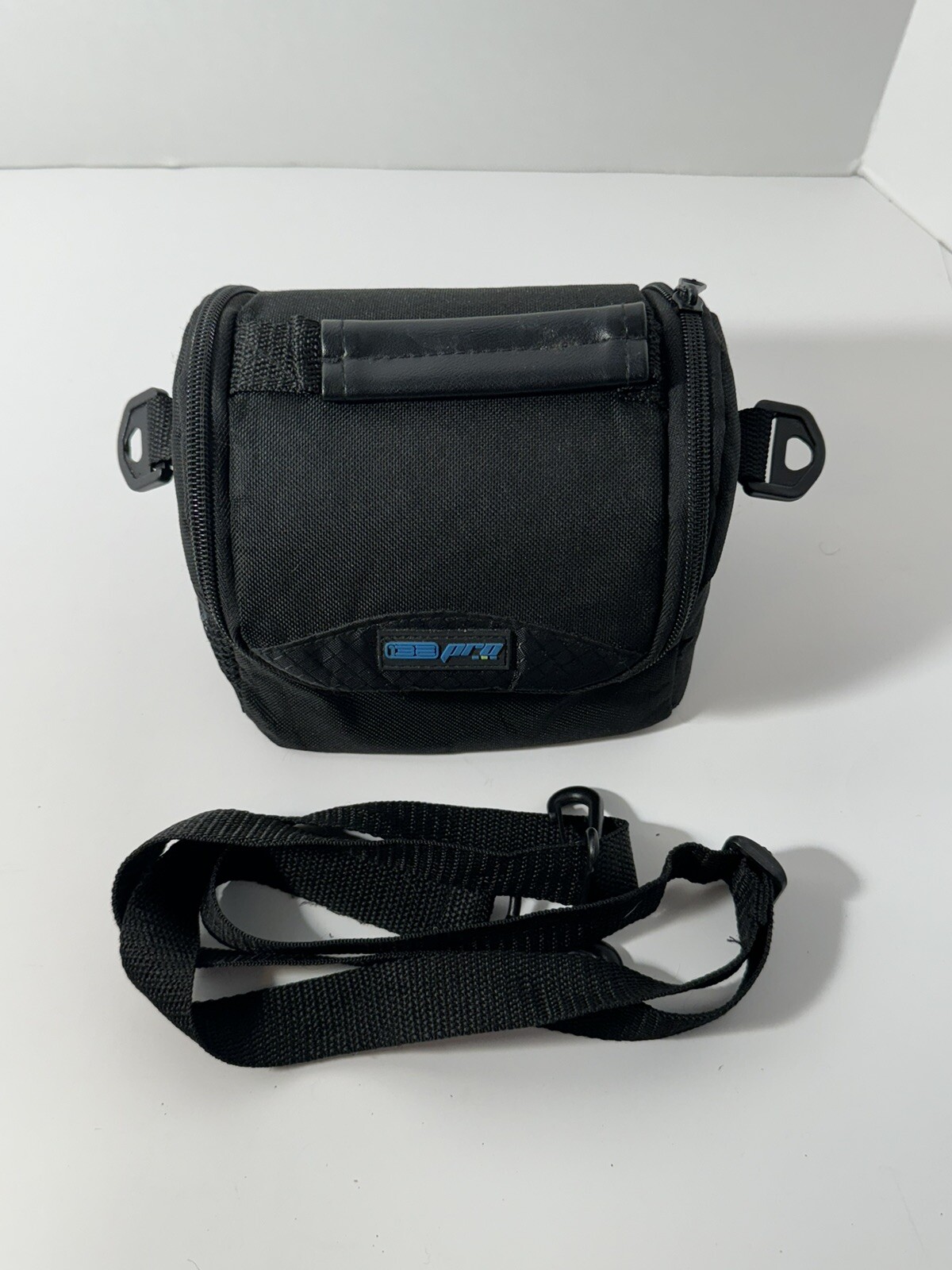 BePro Small Camera Carry Case NWT Black includes strap