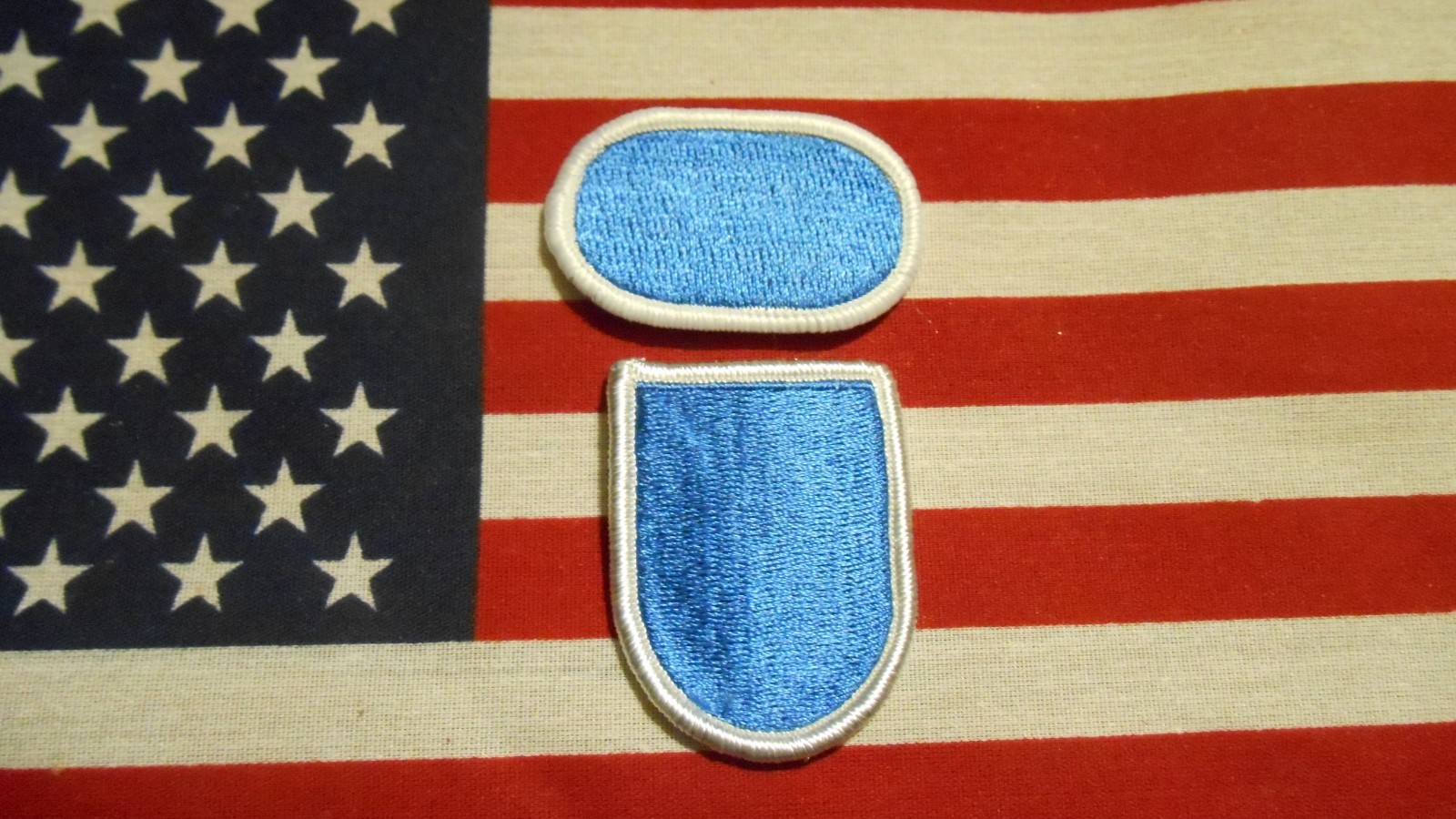 105th Military Intelligence BN LRSD Airborne 5th Infantry Beret Flash/Oval Patch