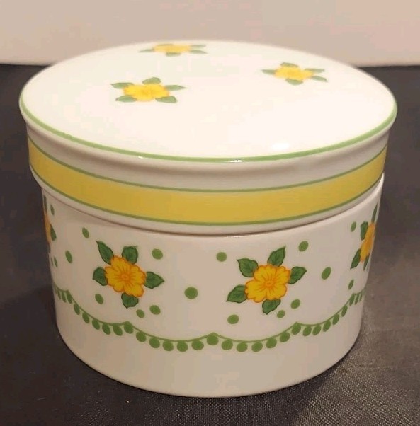 Vtg SEVEN SEAS Porcelain Bath Trinket Dish