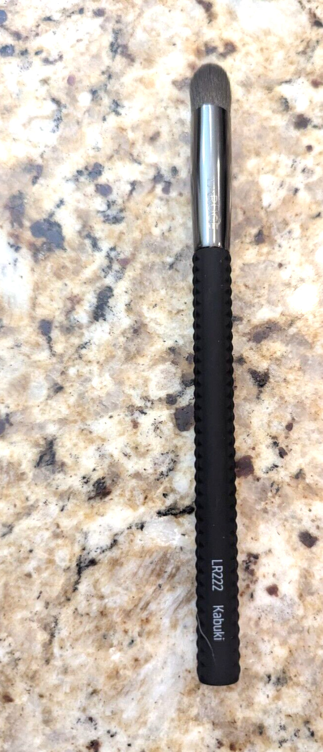 Laruce Makeup Brush #LR222 Kabuki Concealer Blending Black