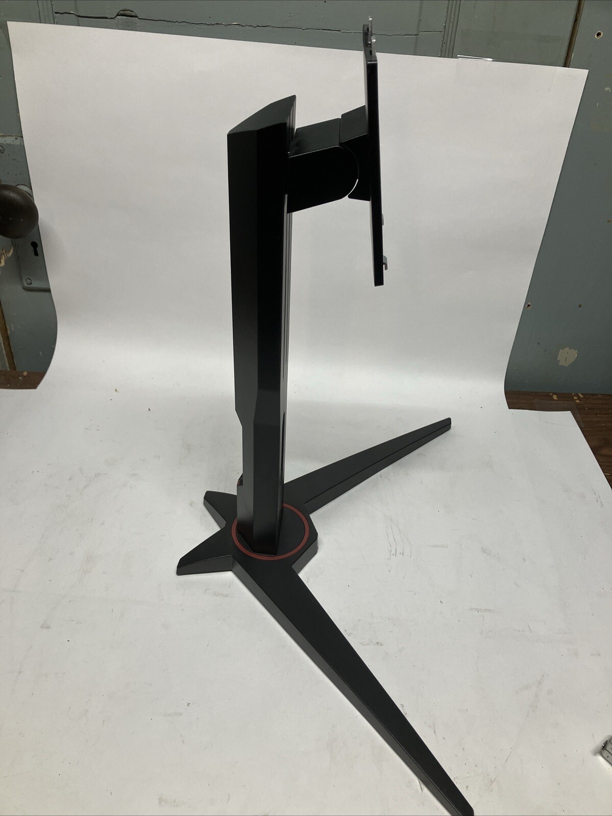 Monitor Stand Red And Black Q37G089705100000ML