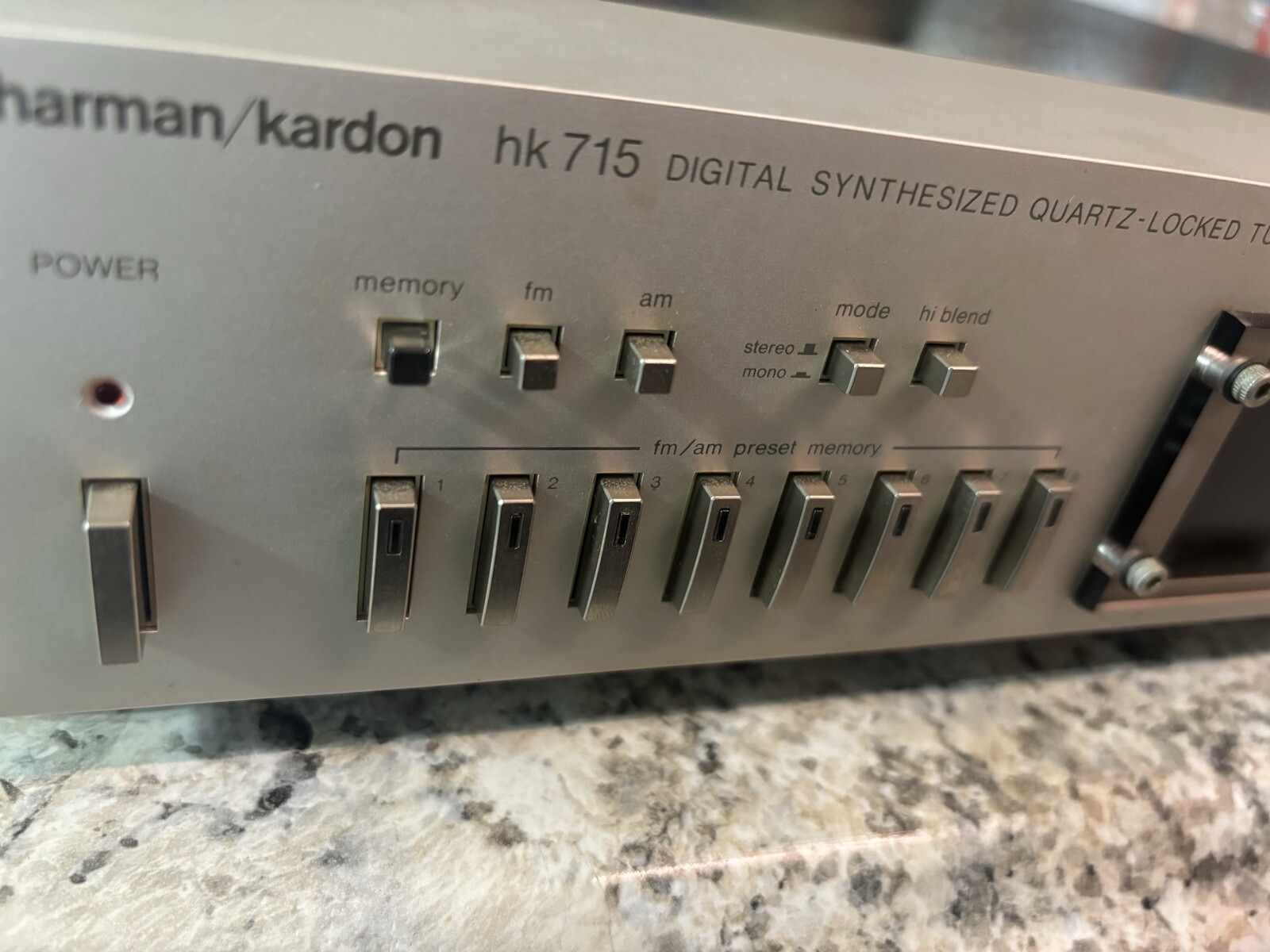 HK 715 Tuner Ultrawideband Stereo