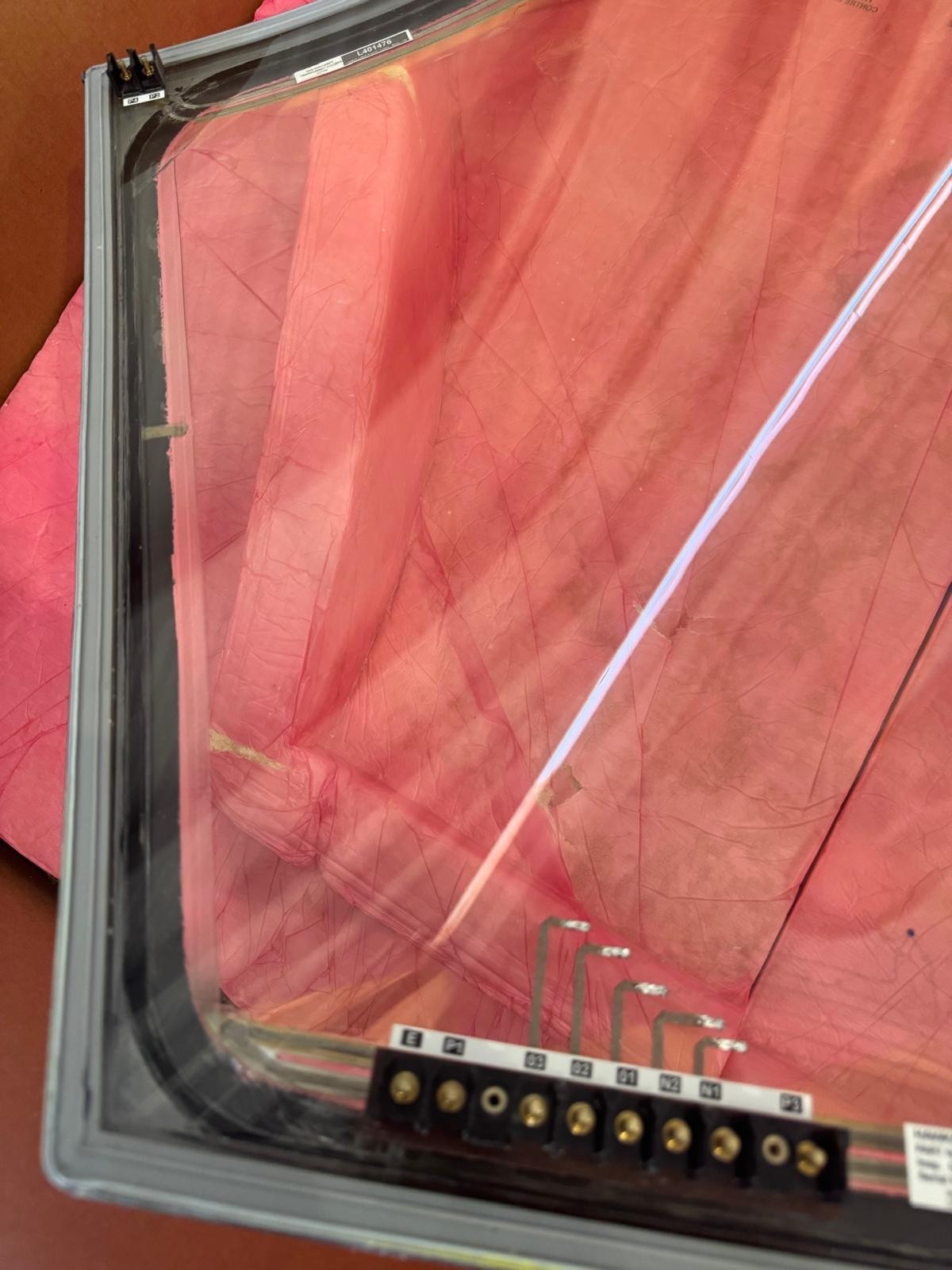 Hawker 800XP Windshield RH P/N NF24016-16 – Parts / Repair – No 8130