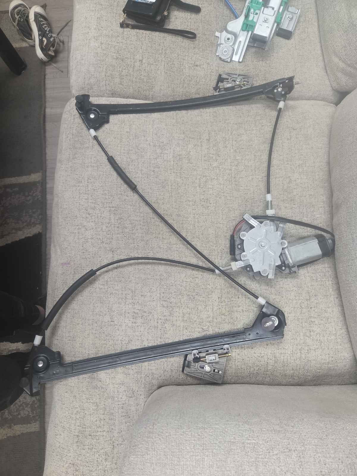 Dodge Challenger Front Door Window Regulator & Motor