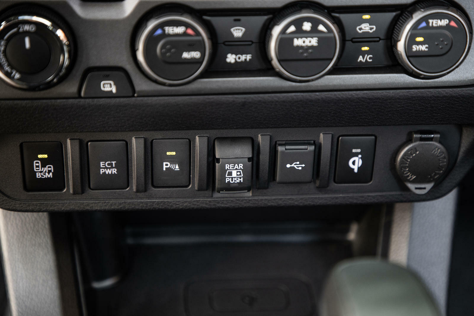 WINCH POWER Symbol - LED Backlit Push Button - Direct Replacement (Fit: TOYOTA)