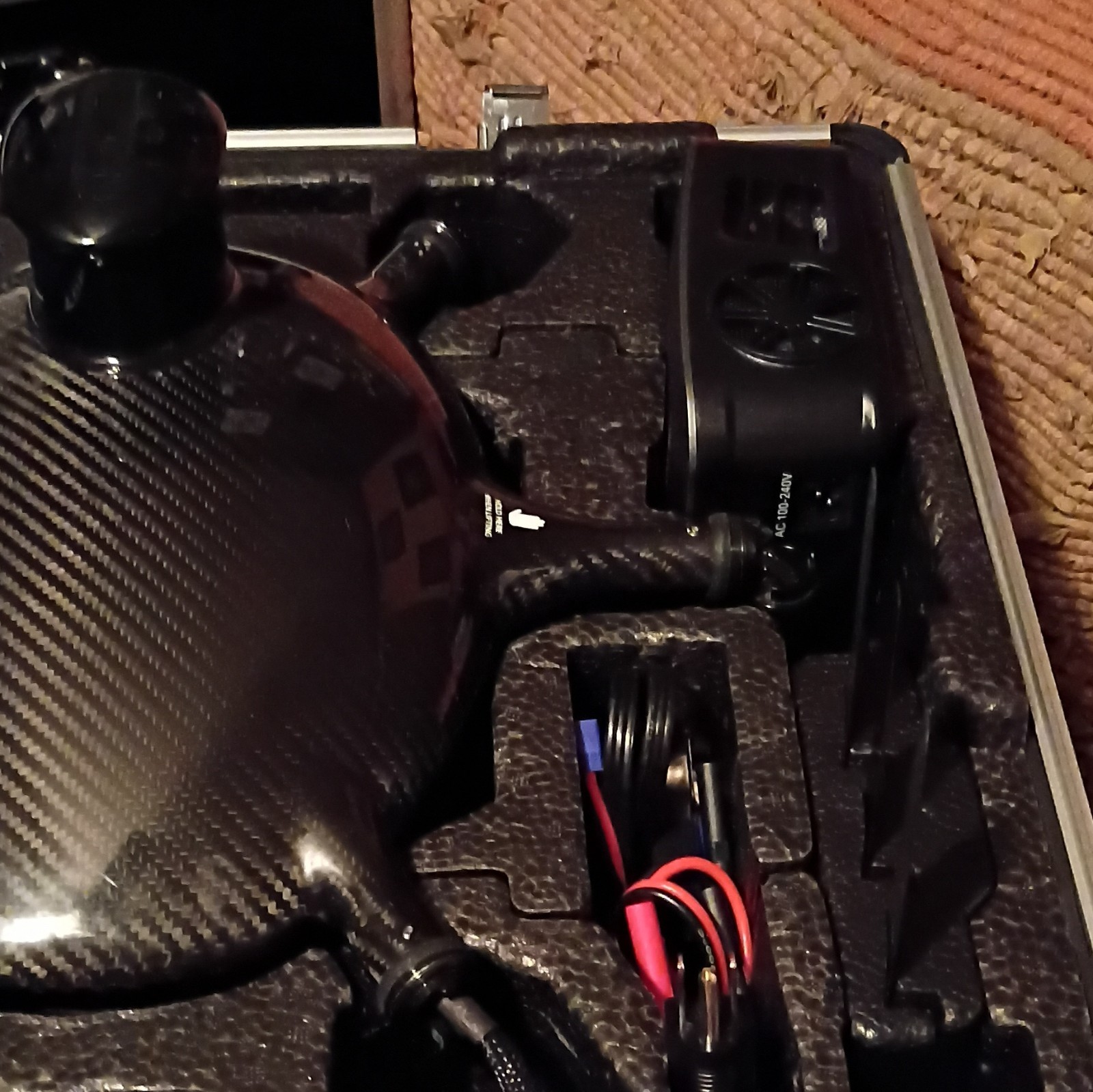 Yuneec Tornado H920 Carbon Fiber Hexacopter Drone & Hard Case