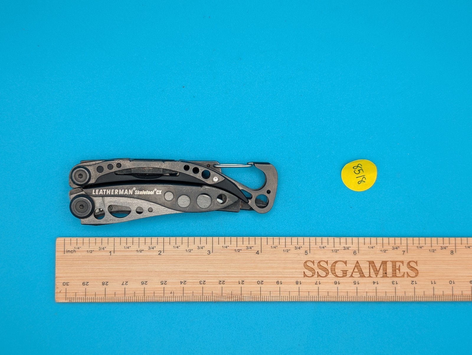Leatherman Skeletool CX Multitool Plain Edge Knife!