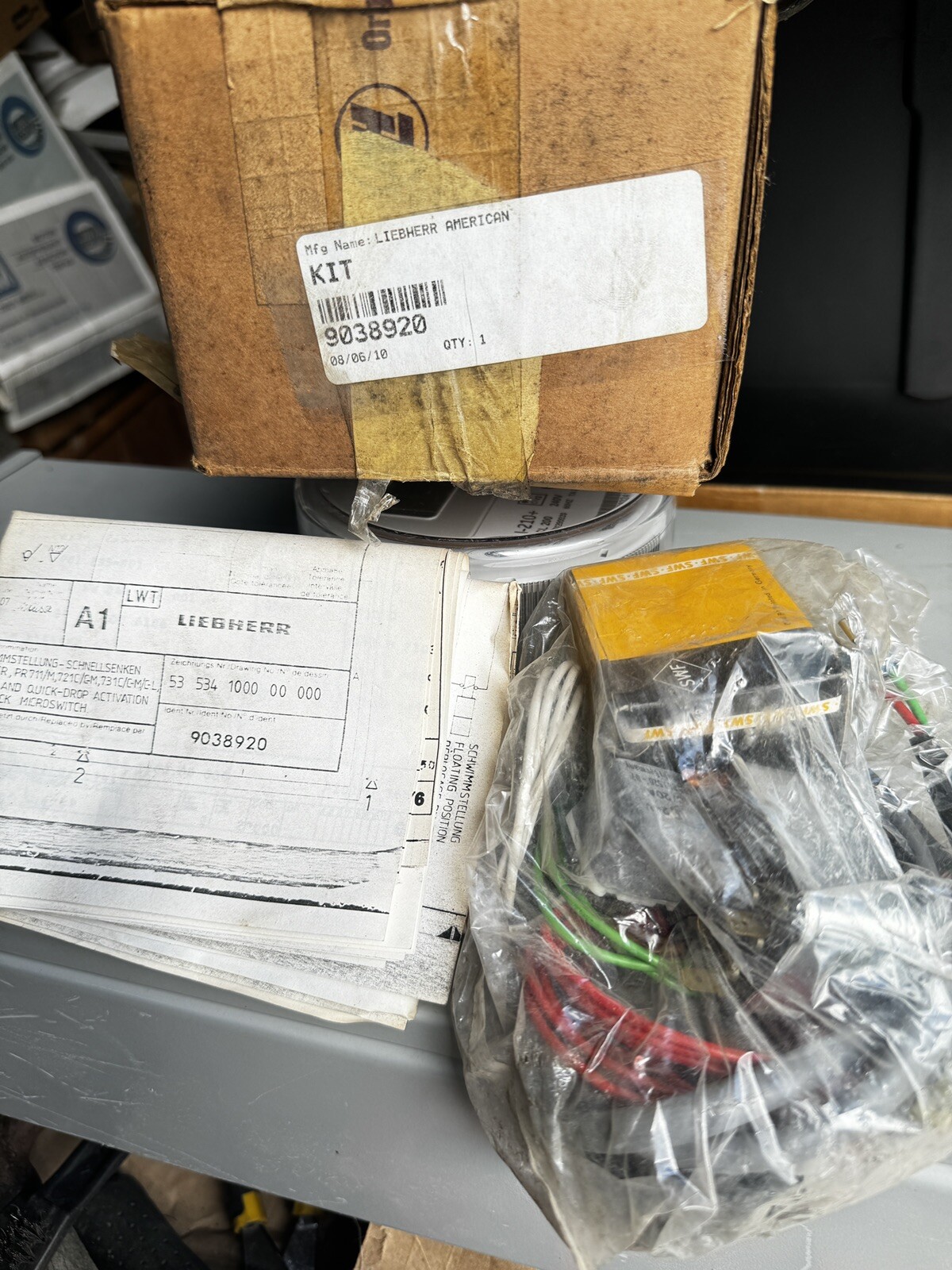 NEW Liebherr 9038920 Kit for Joystick NIB *
