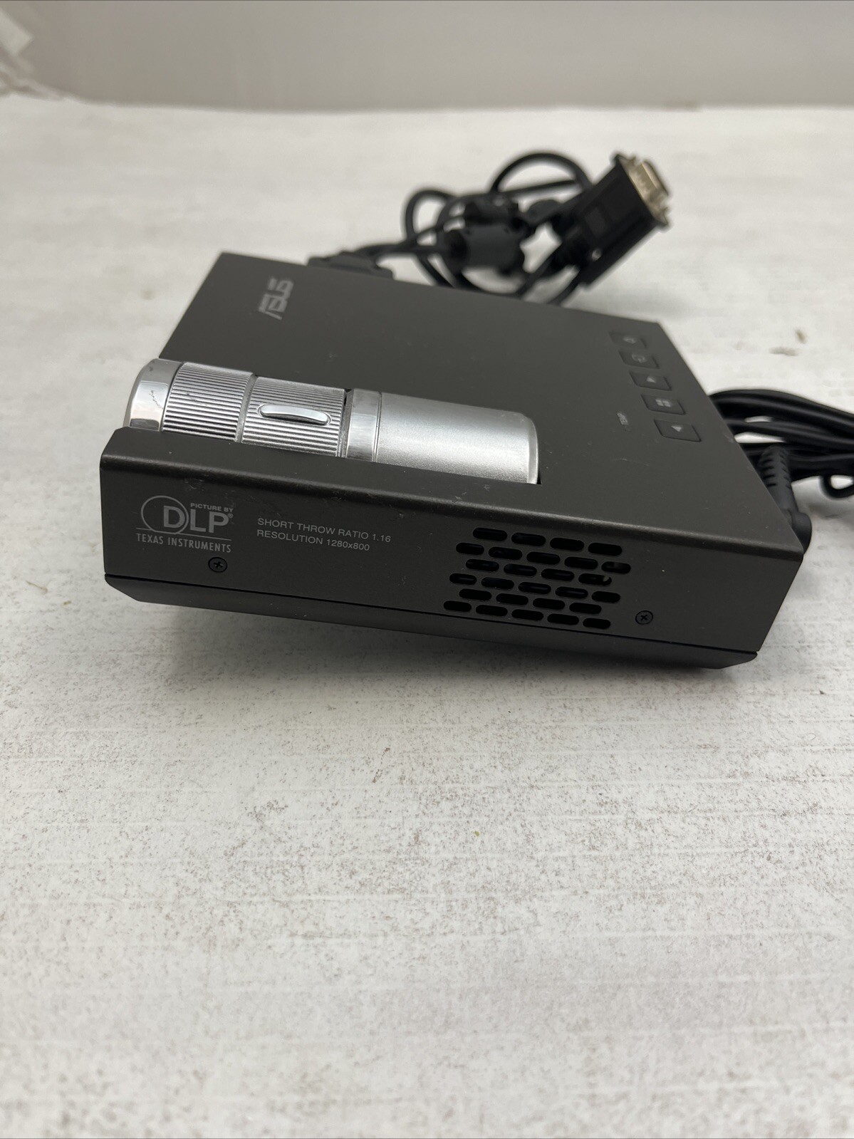Asus P1 LED Portable Projector Great Working Order
