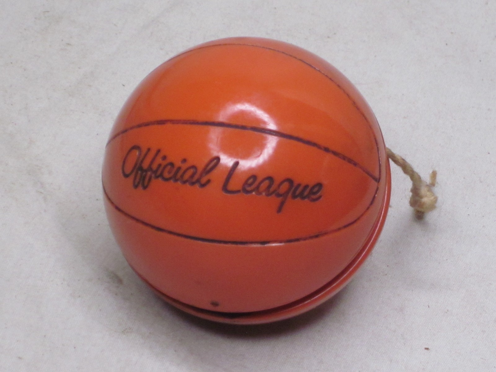 vintage Official League Festival Professional Model Basketball shaped YOYO yo yo