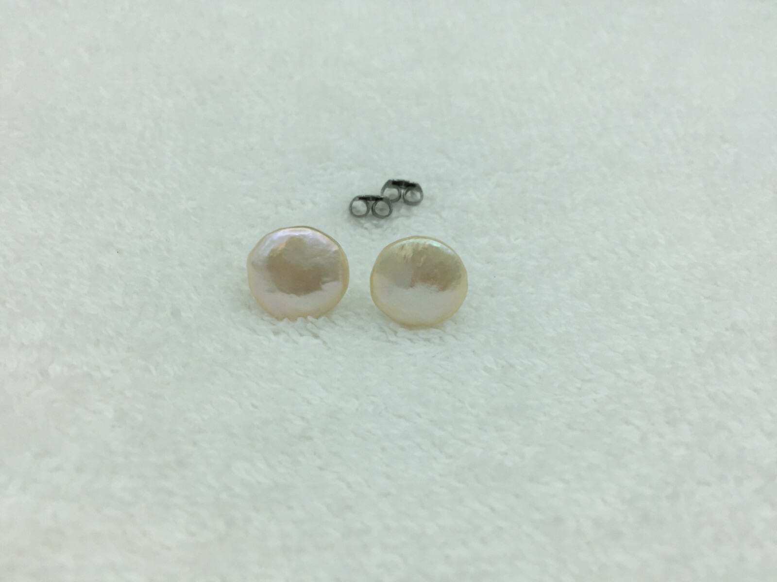 Genuine Lite Cream Coin Pearl 11-12mm Earrings Quality Freshwater Pearl ER330P