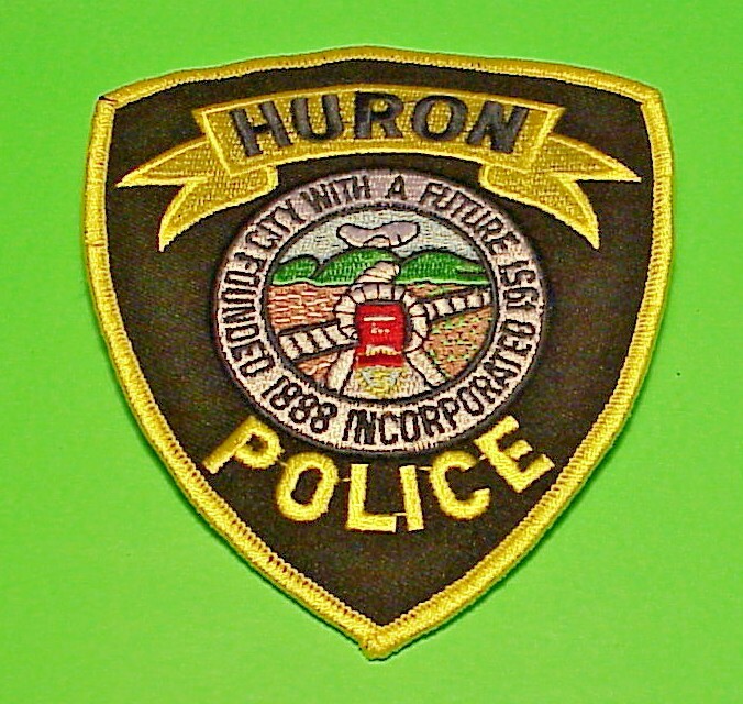 HURON  CALIFORNIA  CA  4 3/4"   POLICE PATCH  FREE SHIPPING!!!