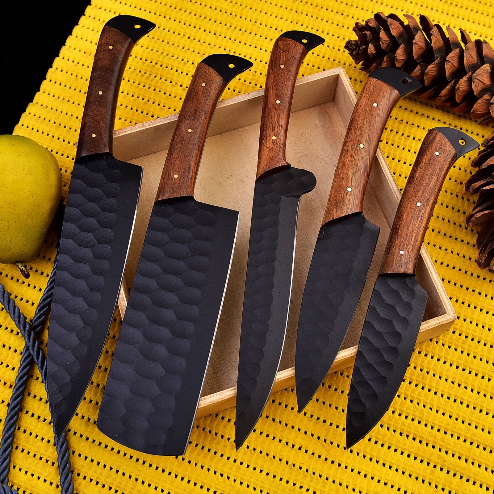 D2 Steel Handmade CHEF KNIVES KITCHEN knife set hammer pattern full tang