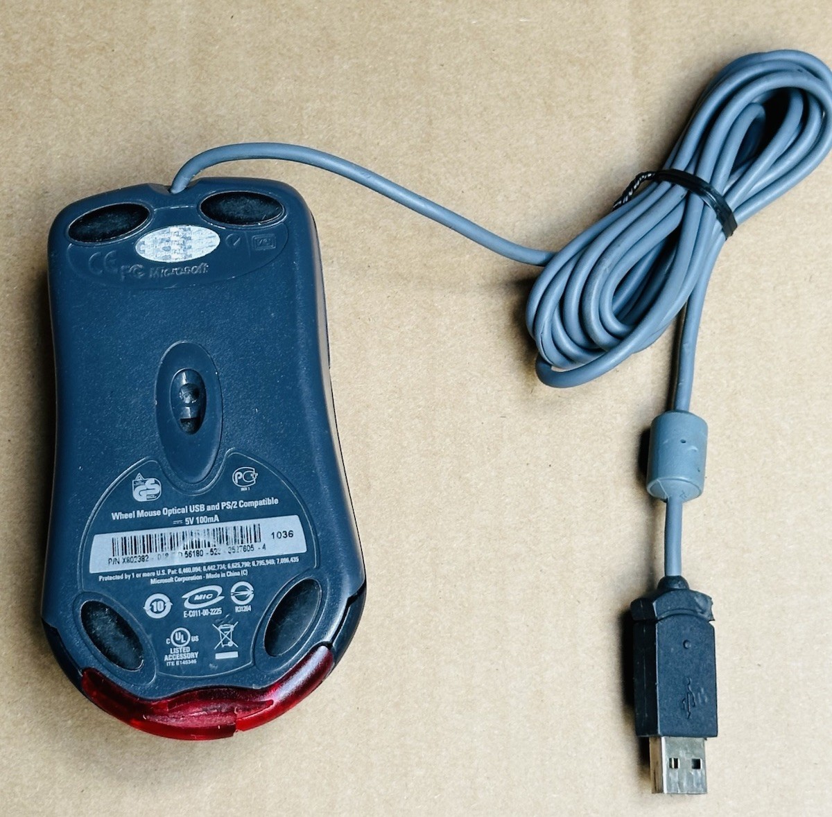 Microsoft X802382 Wheel Mouse Optical USB & PS/2 Compatible ~ Black