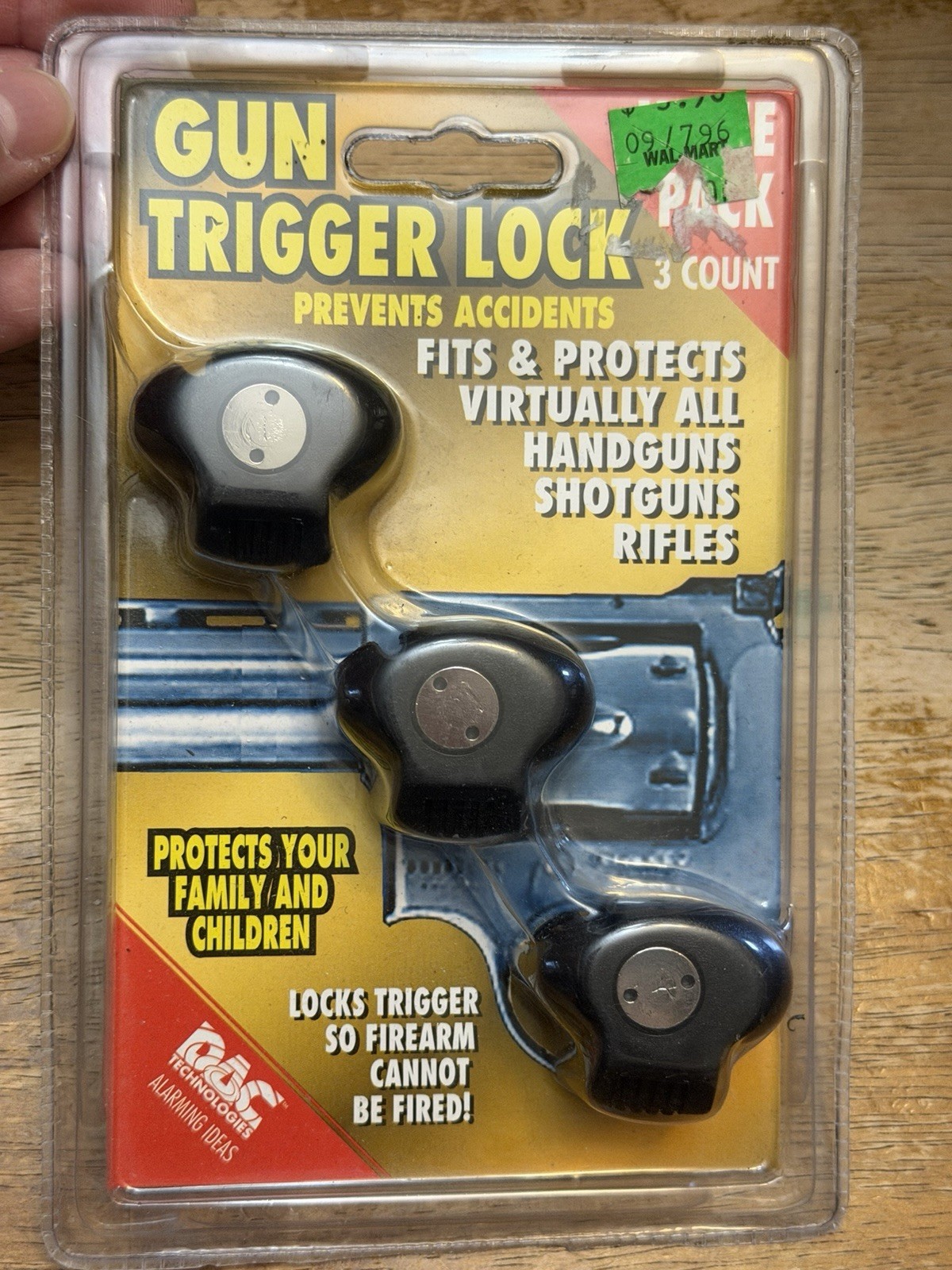 DAC Gun Trigger Locks with Key 3 Trigger Locks New Sealed TVP095