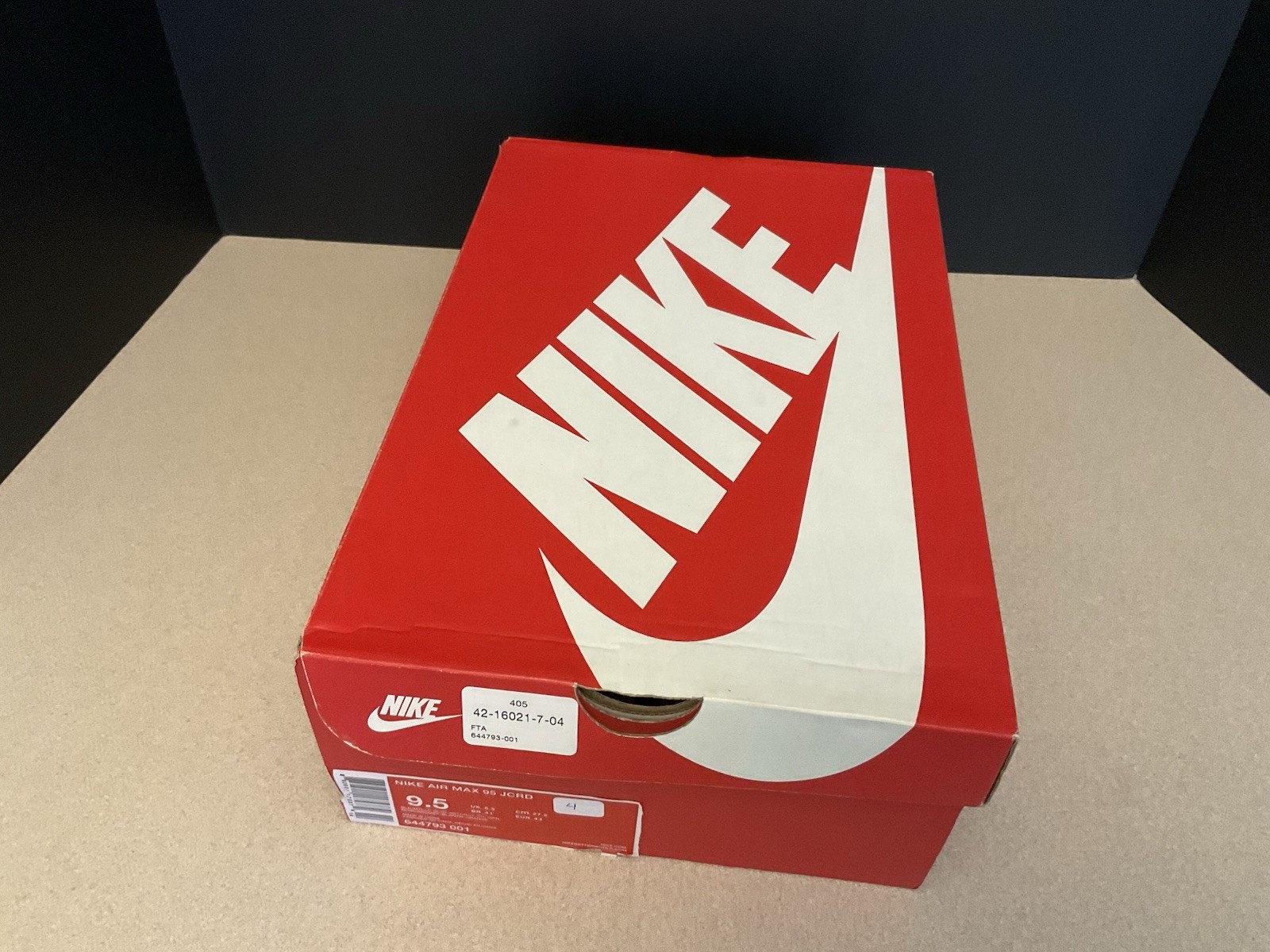 New! Mens Nike Air Max 95 JCRD Athletic Running Shoes. Size 9.5. Awesome Shoes!