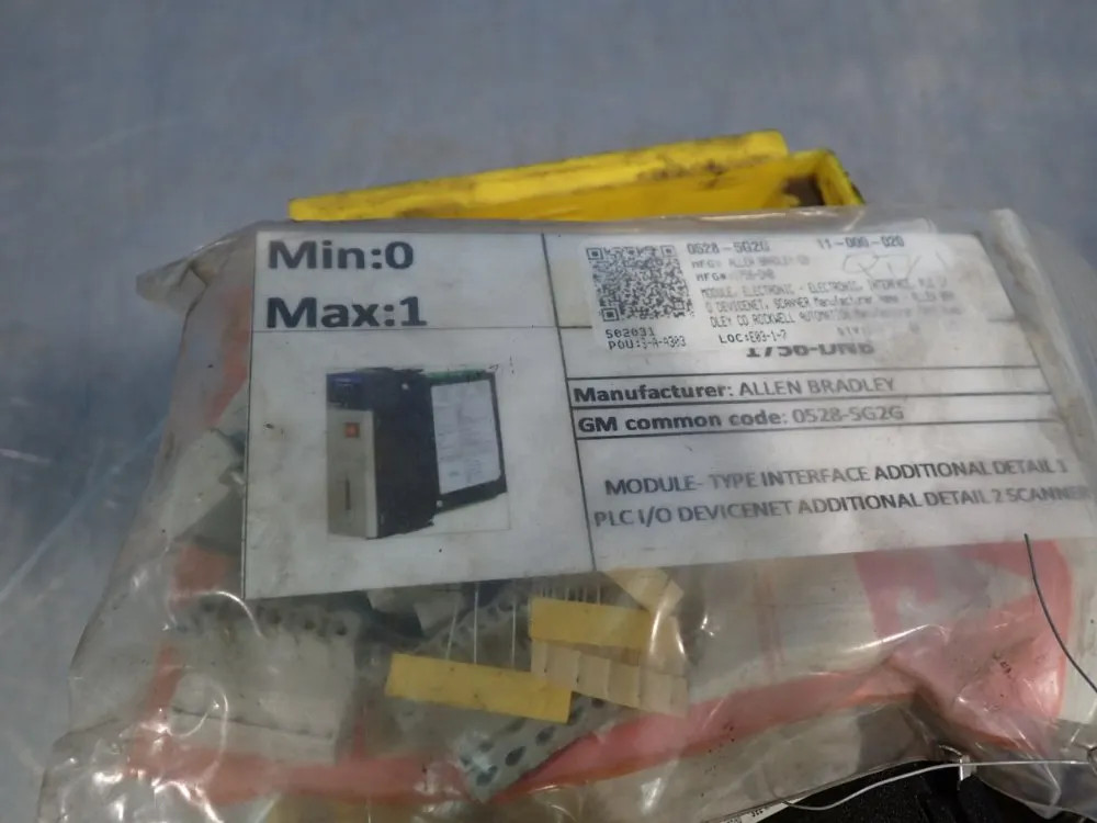 ALLEN BRADLEY COMMUNICATION MODULE 1756-DNB
