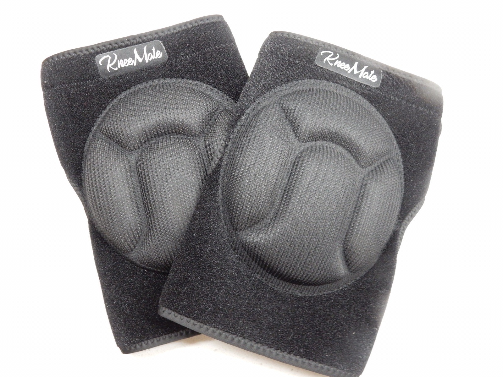 Knee Mate, Neoprene Knee Pads, Adjustable, Comfortable