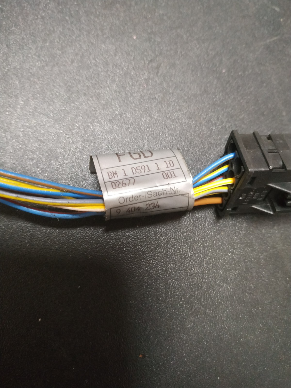 BMW tail light adapter wiring !!NEW!! !!GENUINE!! 61129404236