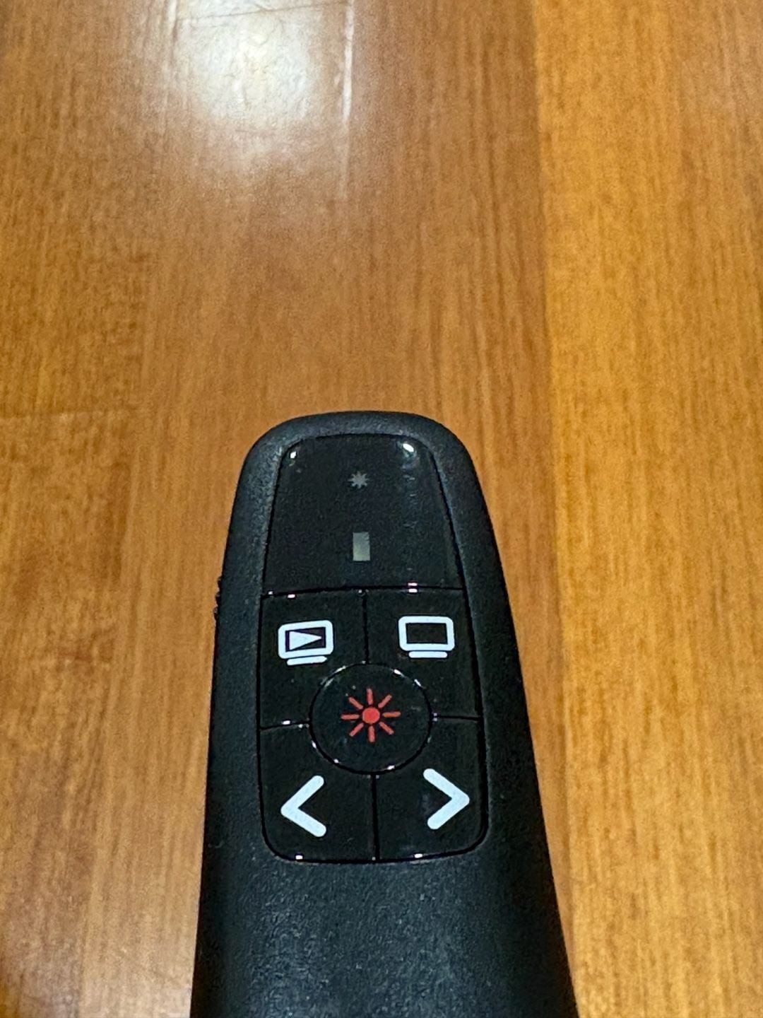 Wireless Rechargeable 2-in-1 USB-A & USB-C Presentation Clicker w/ Laser Pointer