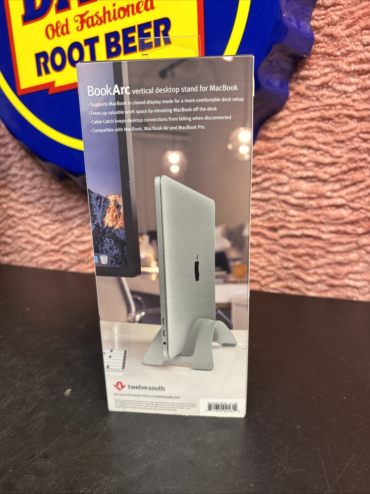 Twelve South BookArc for MacBook | Vertical Desktop Stand Space Gray Brand New!