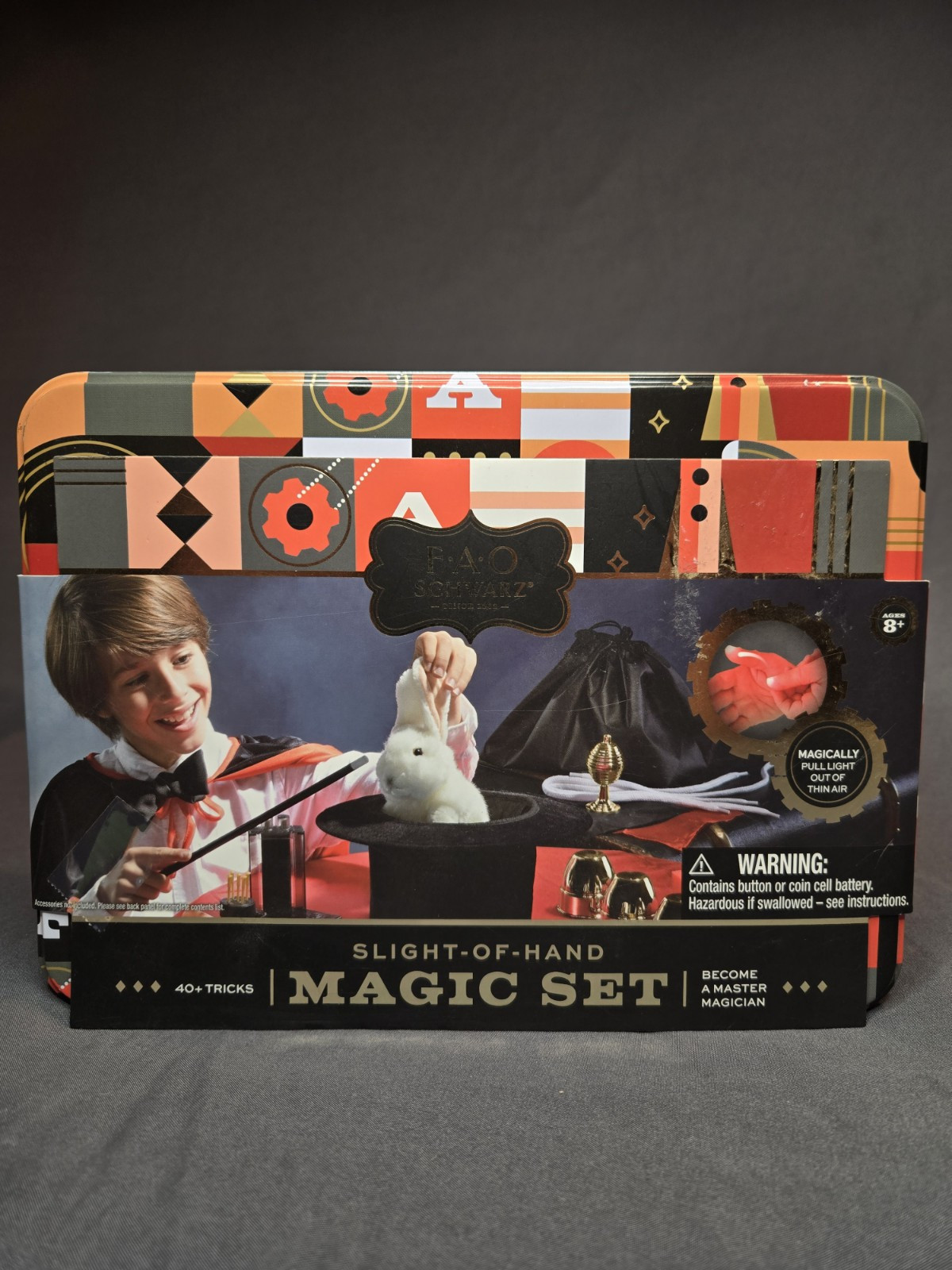 MAGIC FAO SCHWARZ slight-of-hand MAGIC SET 40+ Tricks Become a master magician.