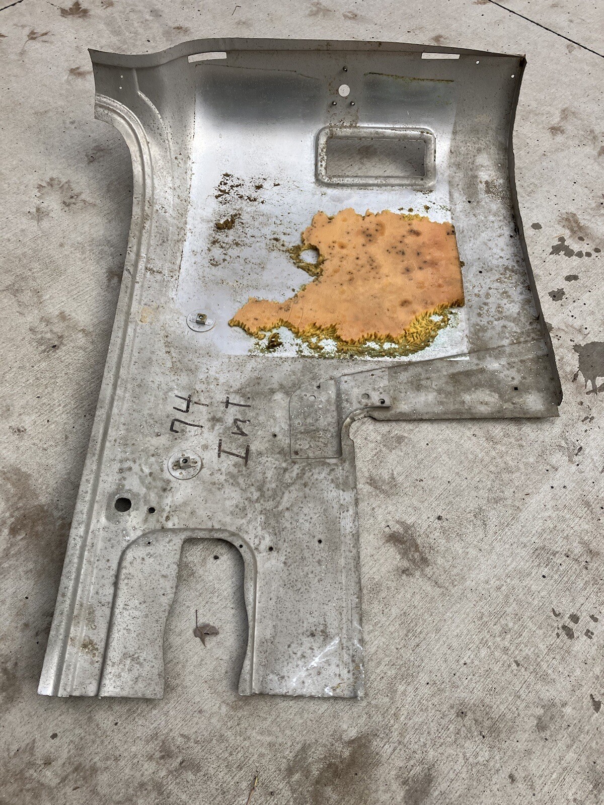 NOS International Cabover Front Grill Body Panel Cab Over 4070 4070A