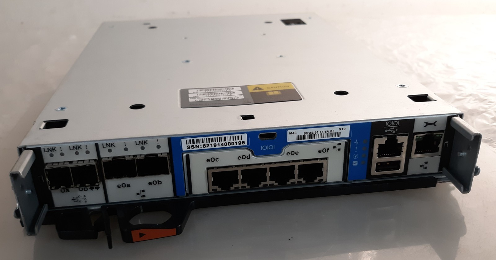 NetApp 111-04039+C0 SAS WWN X128 Storage Controller
