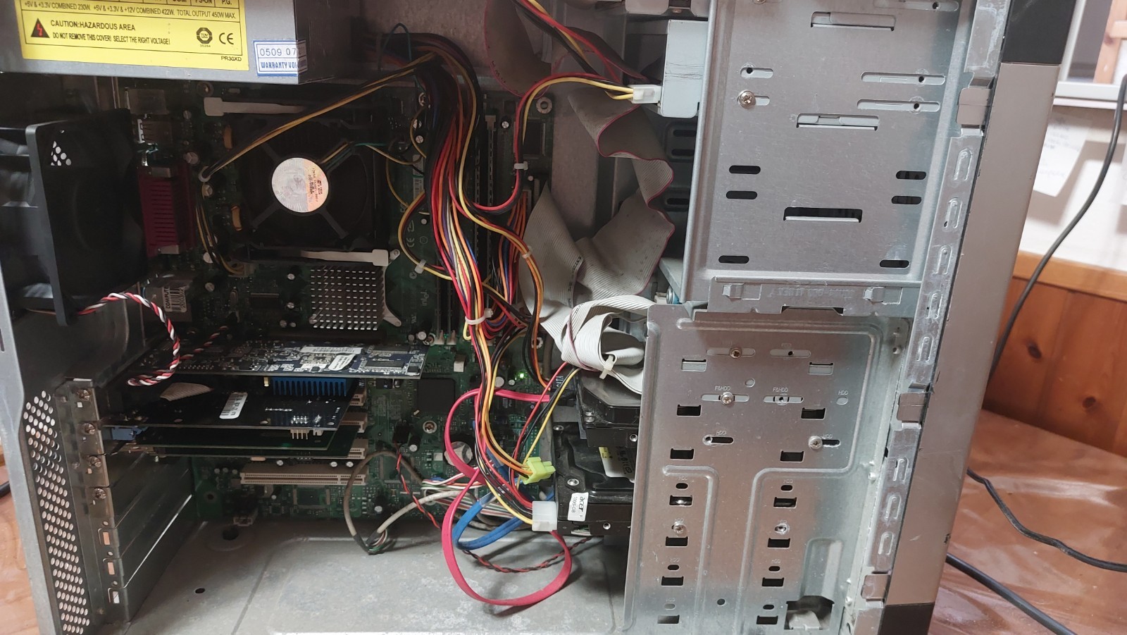 OLIVETTI PENTIUM 4 RETRO VINTAGE PC