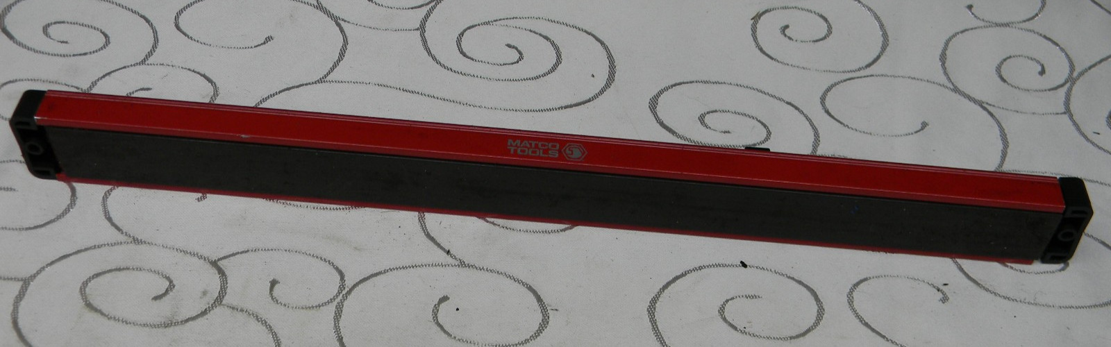 MATCO TOOLS RED 15" LONG MAGNETIC COMBINATION SOCKET HOLDER HOLDS 11 SOCKETS